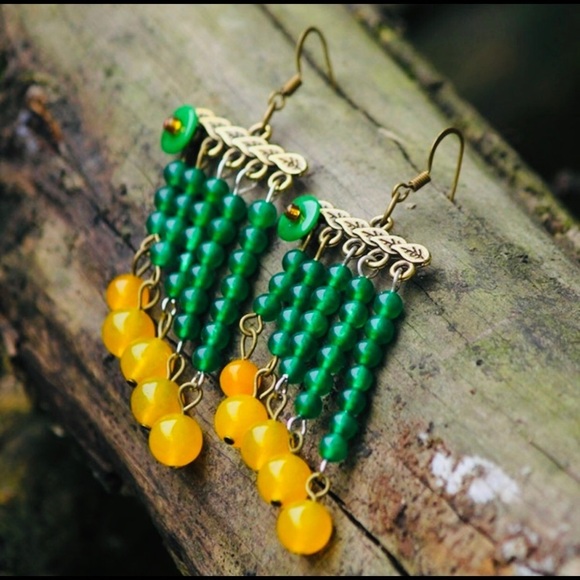 Art Deco chandelier natural bead dangle earrings - Picture 4 of 5